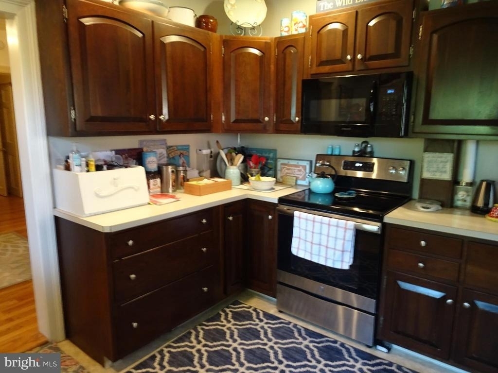 411 Delaware Street - Photo 16