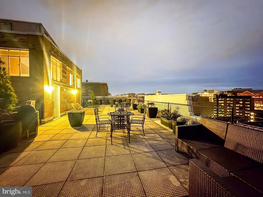 1727 Massachusetts Avenue Nw - Photo 29