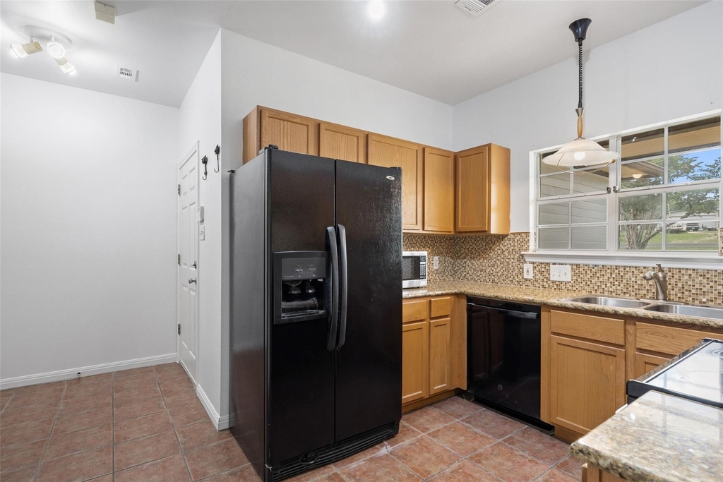 1301 S Quinlan Park Rd - Photo 10