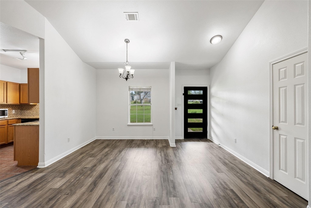 1301 S Quinlan Park Rd - Photo 6