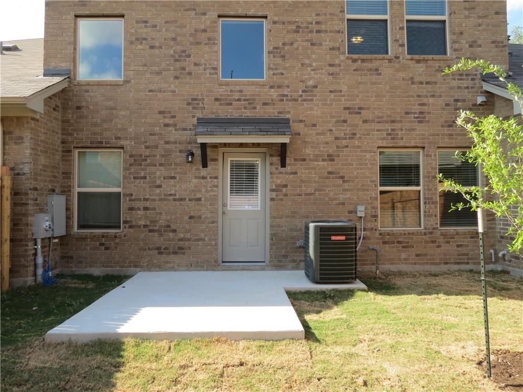 2304 S Lakeline Blvd - Photo 28