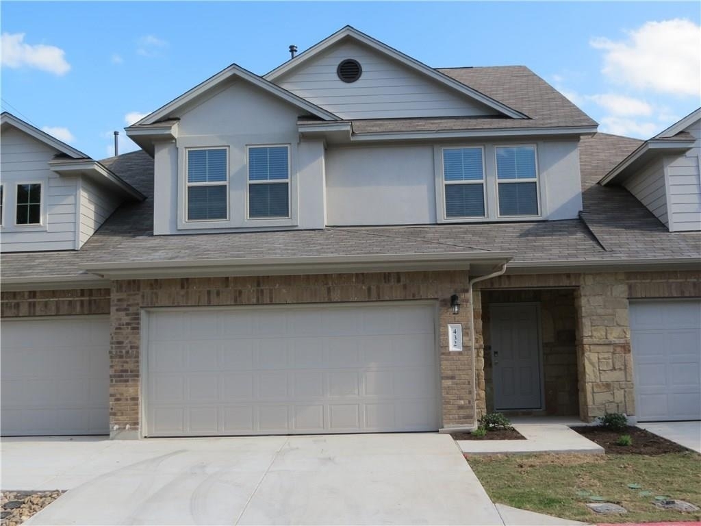 2304 S Lakeline Blvd - Photo 1
