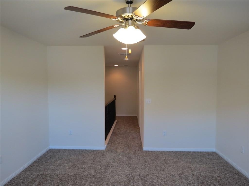 2304 S Lakeline Blvd - Photo 20