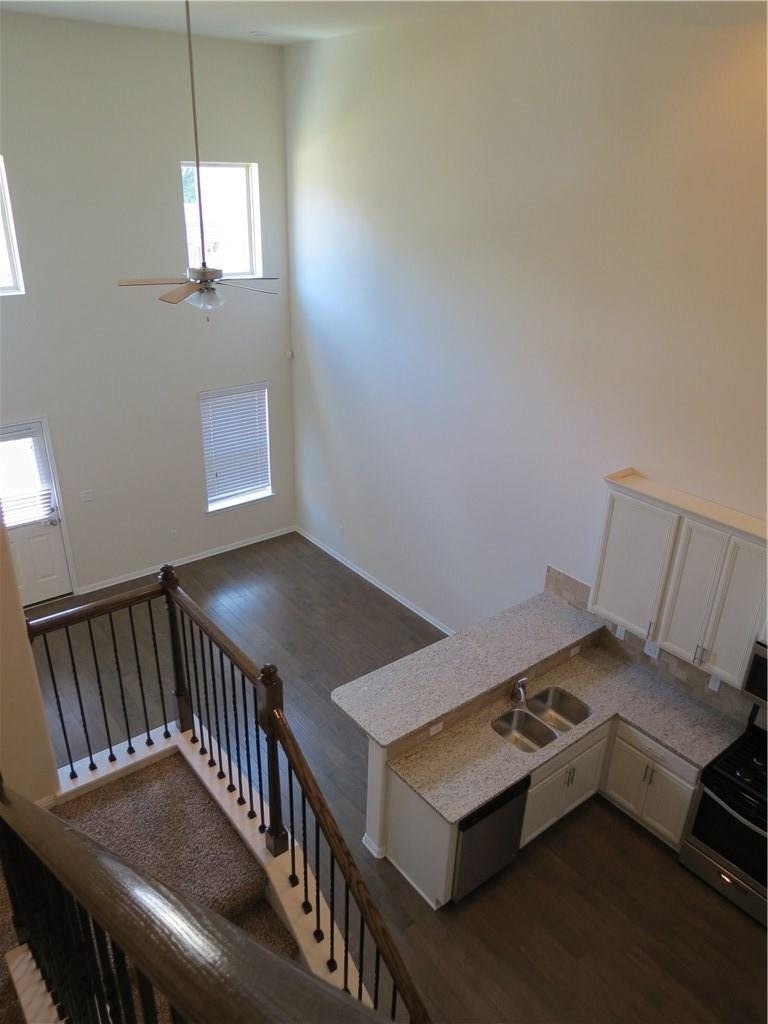2304 S Lakeline Blvd - Photo 26