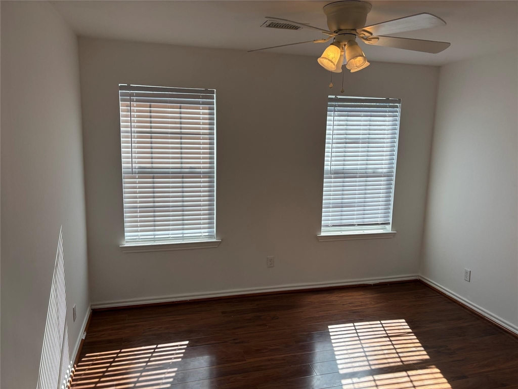 7834 Wolfield Lane - Photo 6