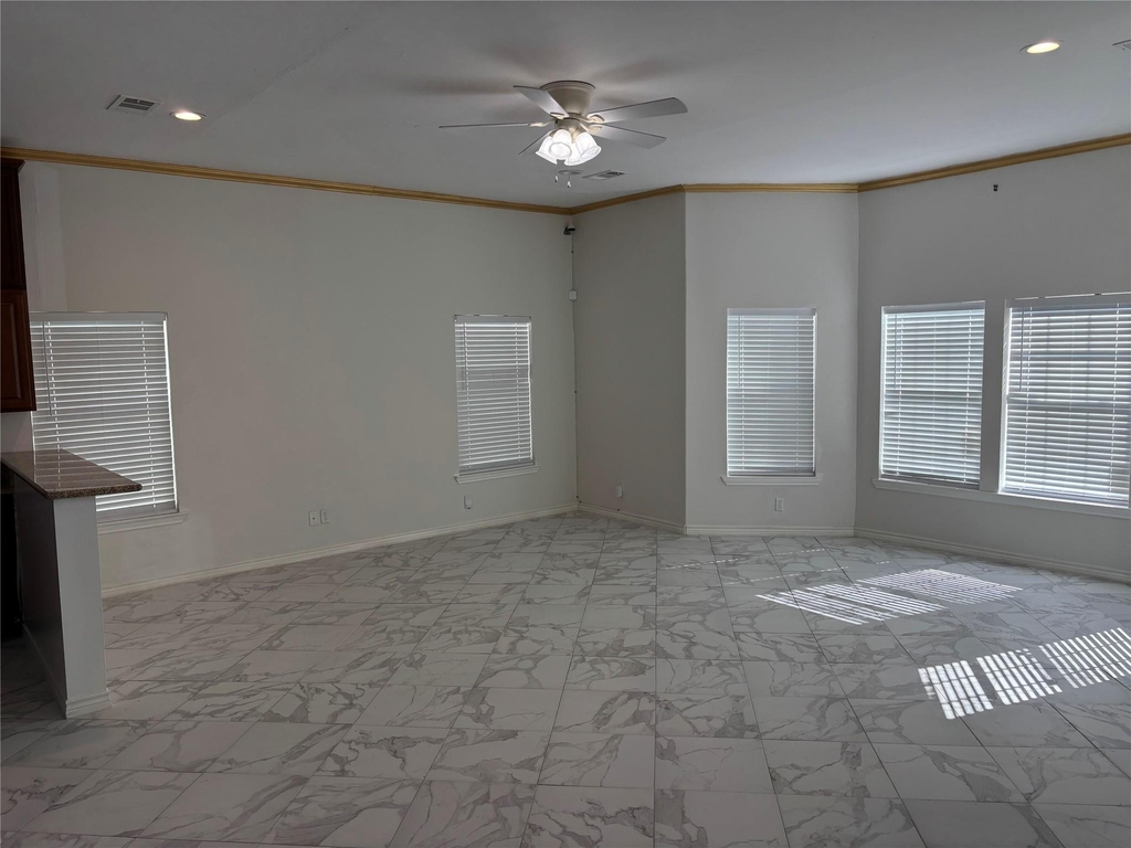 7834 Wolfield Lane - Photo 5