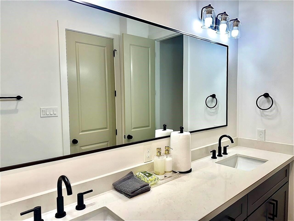 2339 Eagle St - Photo 10