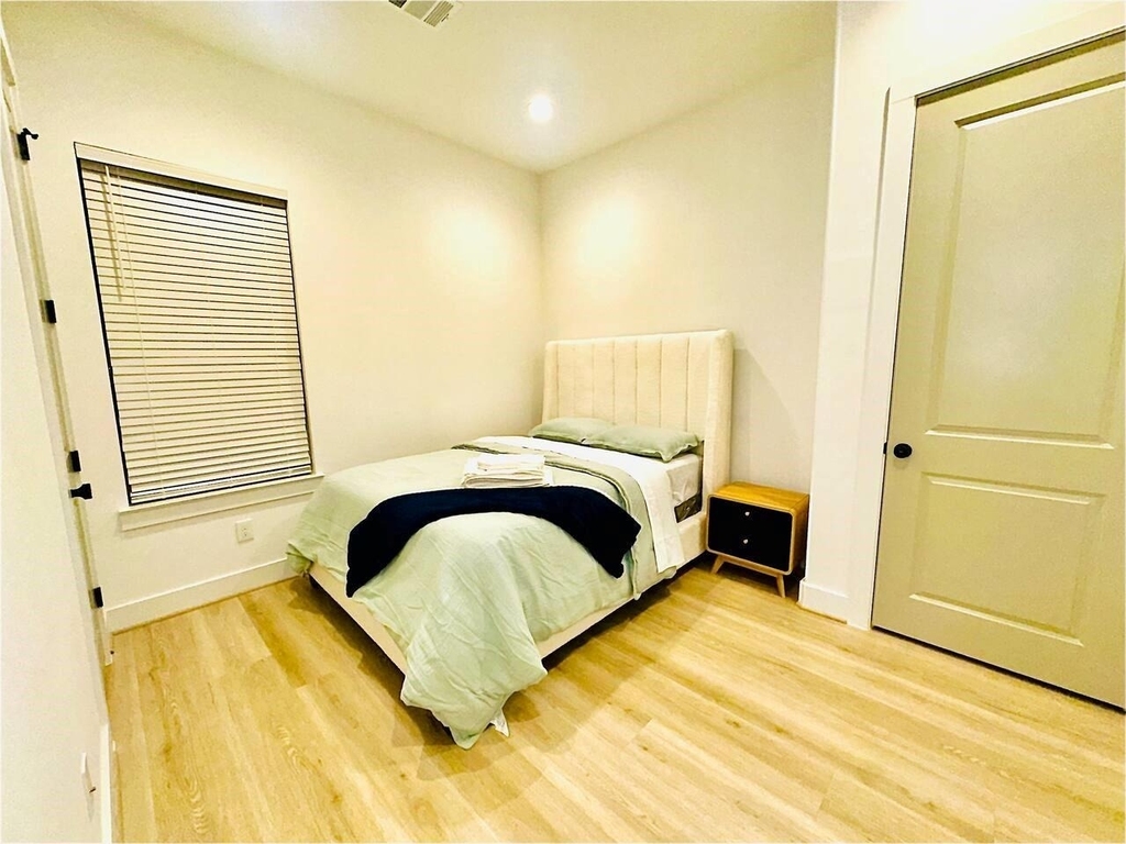 2339 Eagle St - Photo 13
