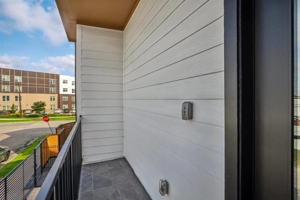 2339 Eagle St - Photo 15