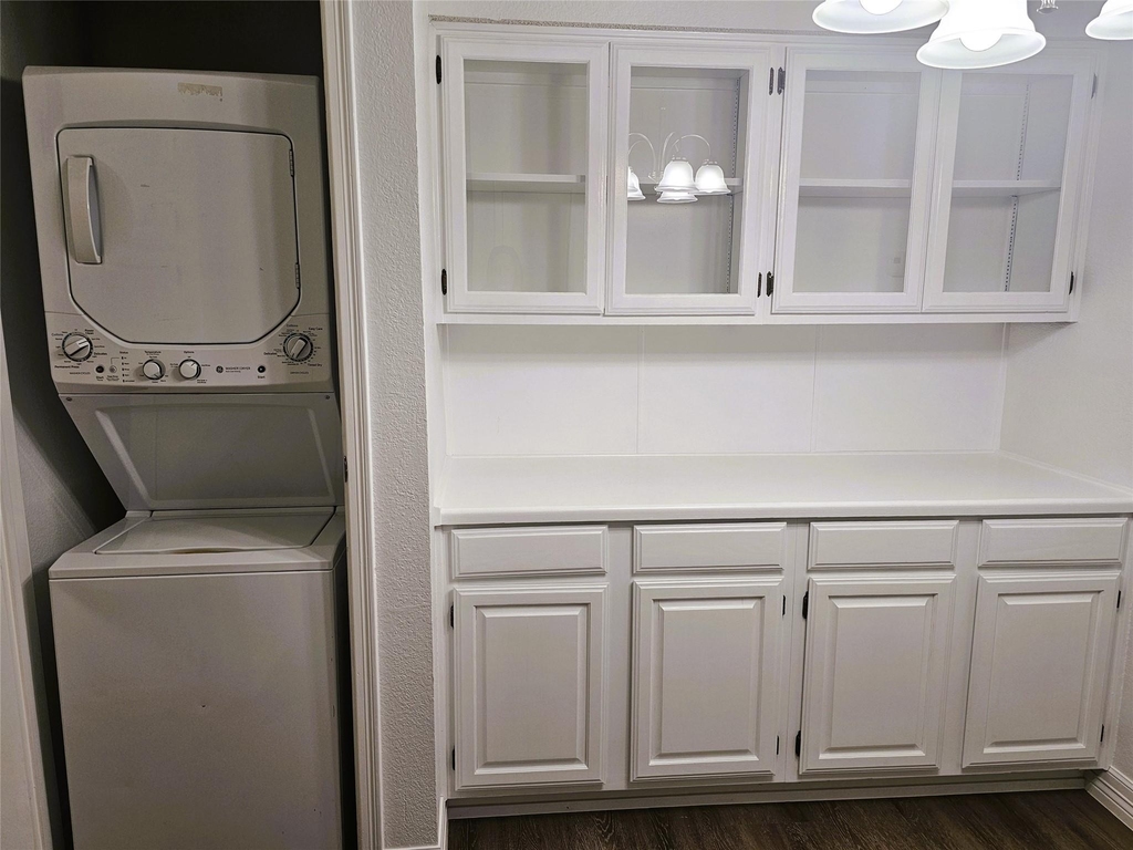 921 Marine Drive - Photo 9