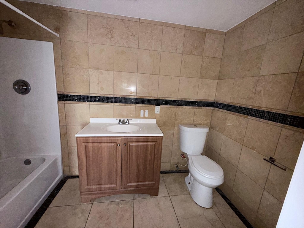 13809 Hershe Street - Photo 3