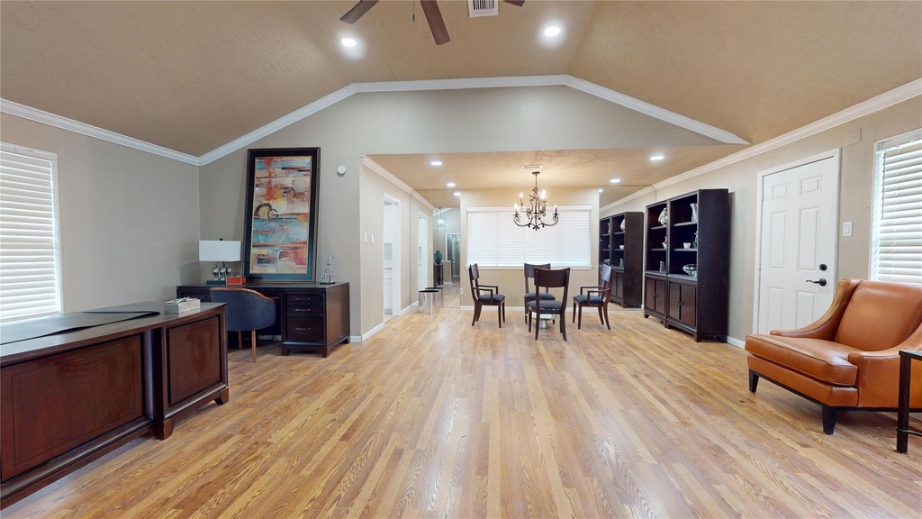 1022 Manorglen Drive - Photo 8