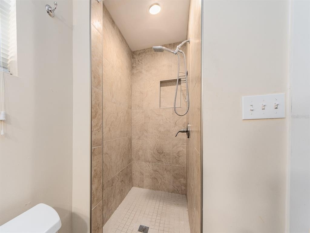 2242 Indian Avenue S - Photo 11