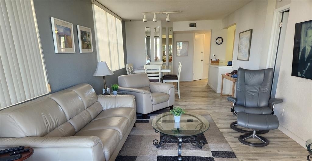 5901 Bahia Del Mar Circle - Photo 5