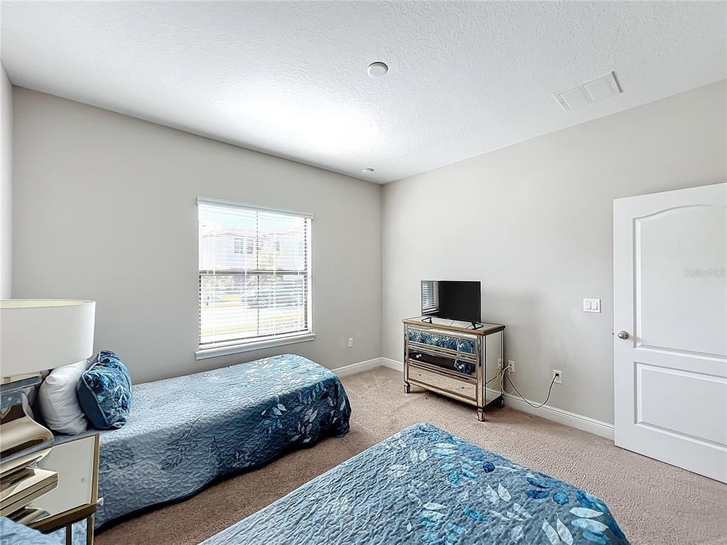 185 Brookes Place - Photo 10