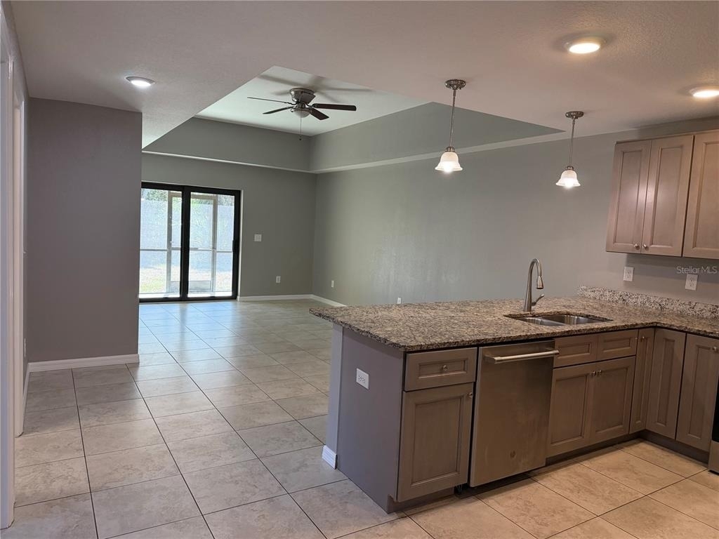 17107 Thompson Avenue - Photo 3