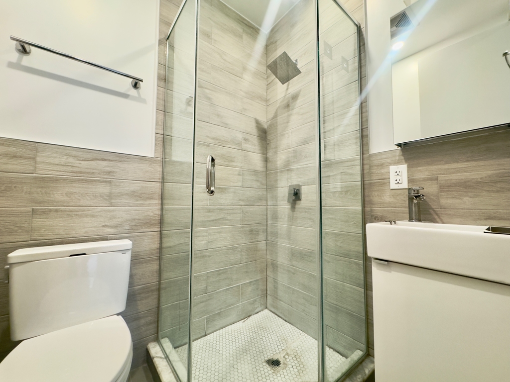 427 East 80th Street - Photo 4