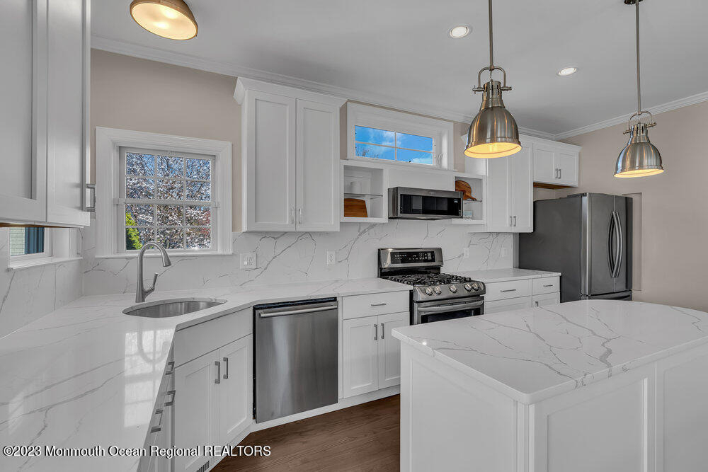 323 E Main Street - Photo 7