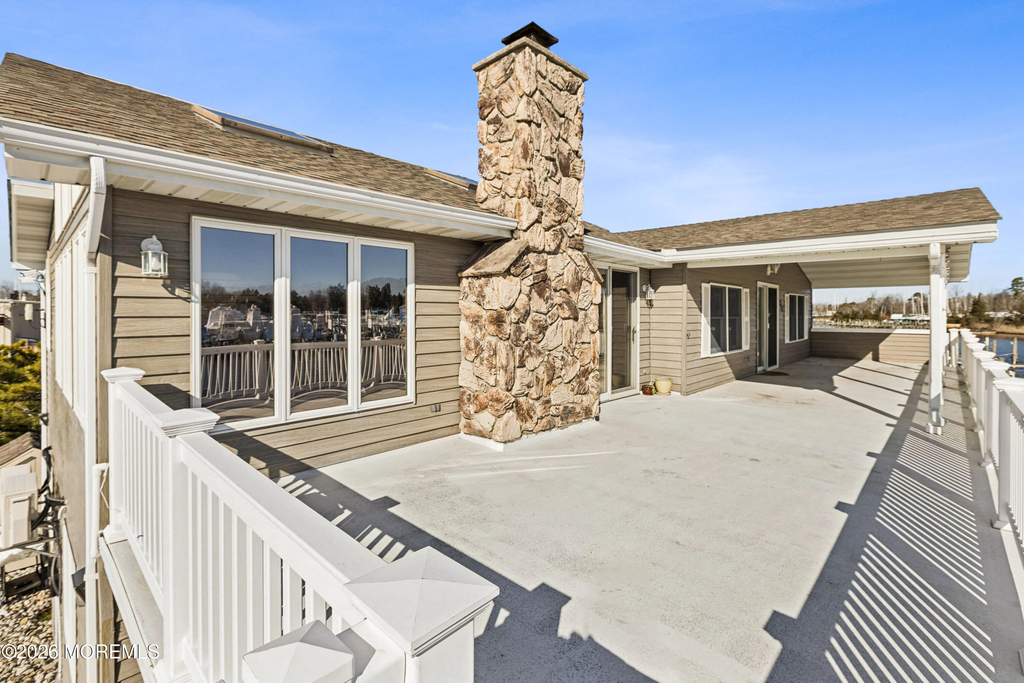 222 Marine Plaza - Photo 17