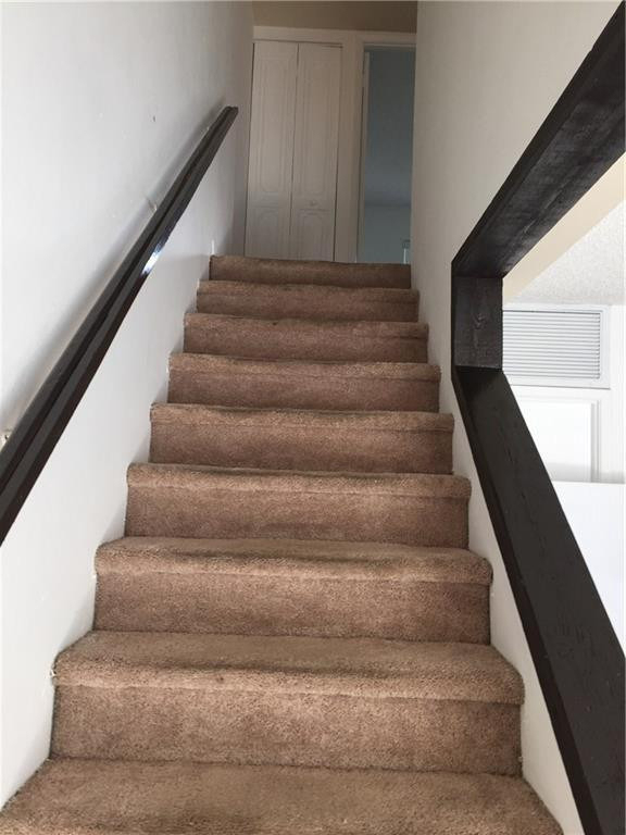 801 W Oakland Park Boulevard - Photo 2