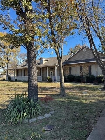 3916 Shepherd - Photo 0