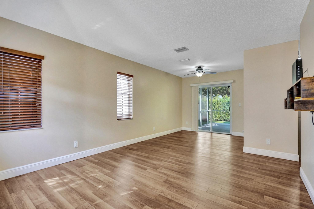 11567 N Open Court - Photo 2