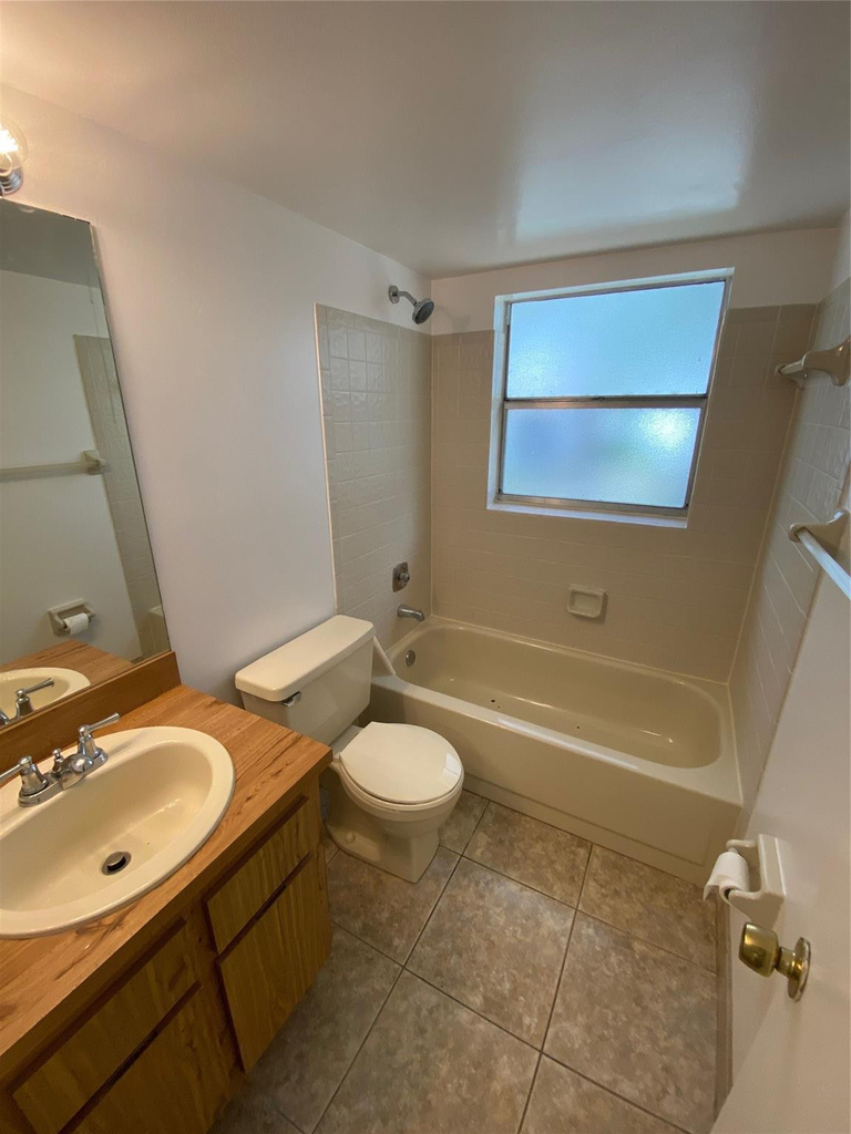 848 Twin Lakes Drive - Photo 5