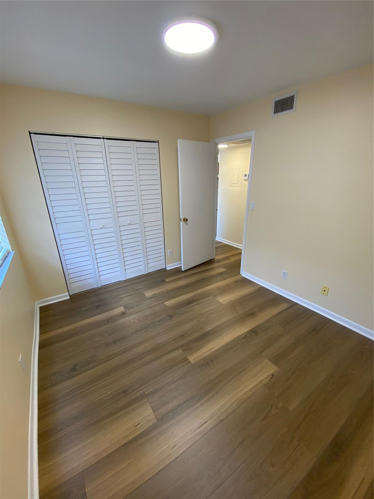 848 Twin Lakes Drive - Photo 9