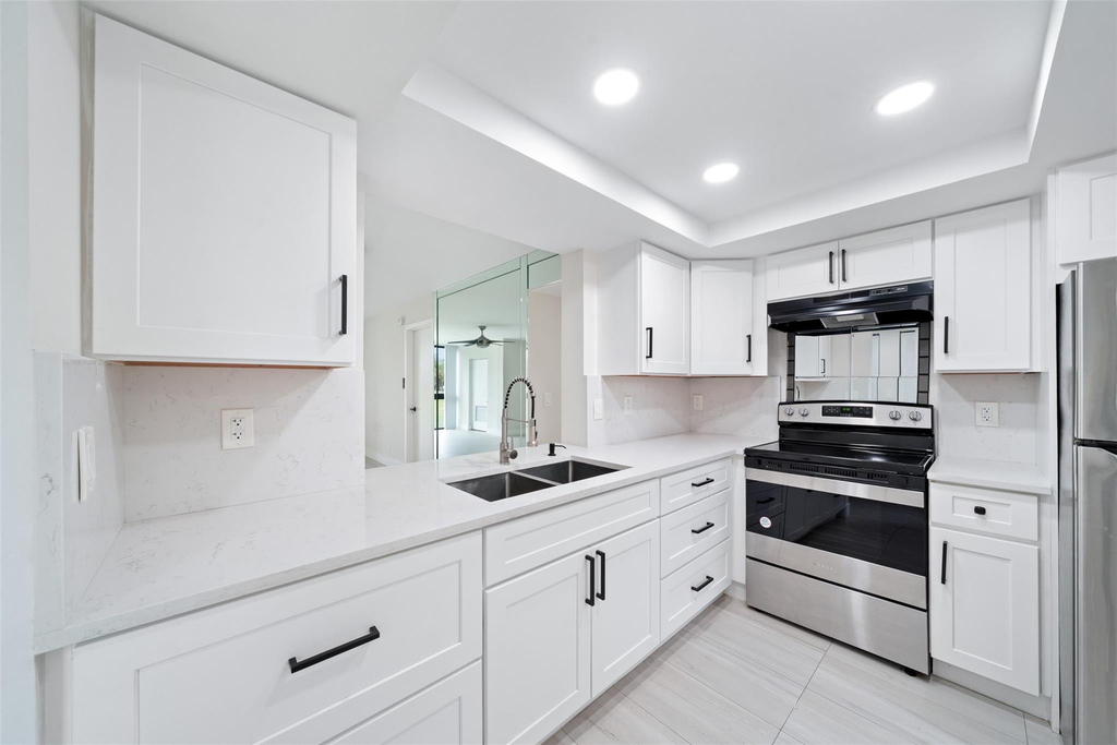 7350 Nw 18th Street - Photo 3
