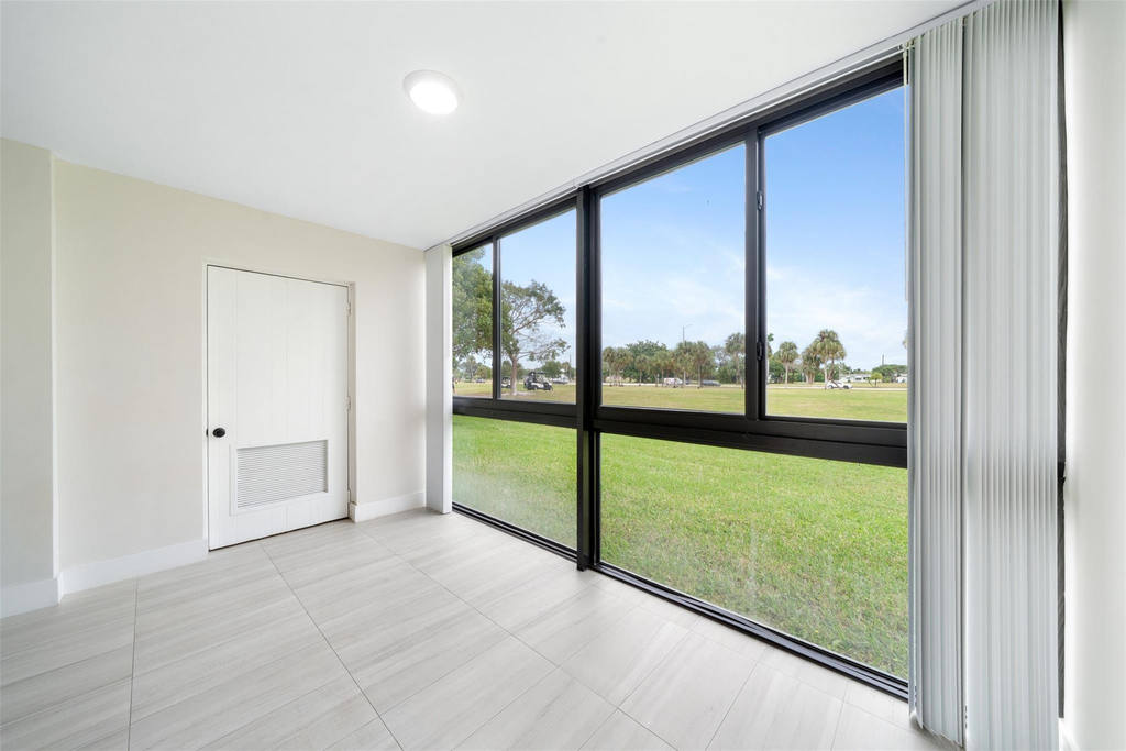 7350 Nw 18th Street - Photo 12