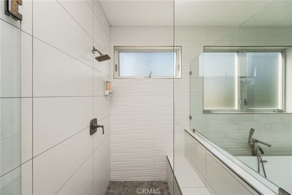 4405 Channel Place - Photo 38