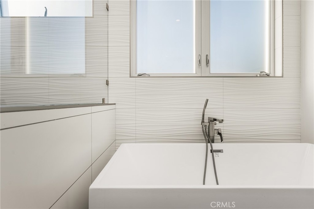 4405 Channel Place - Photo 39