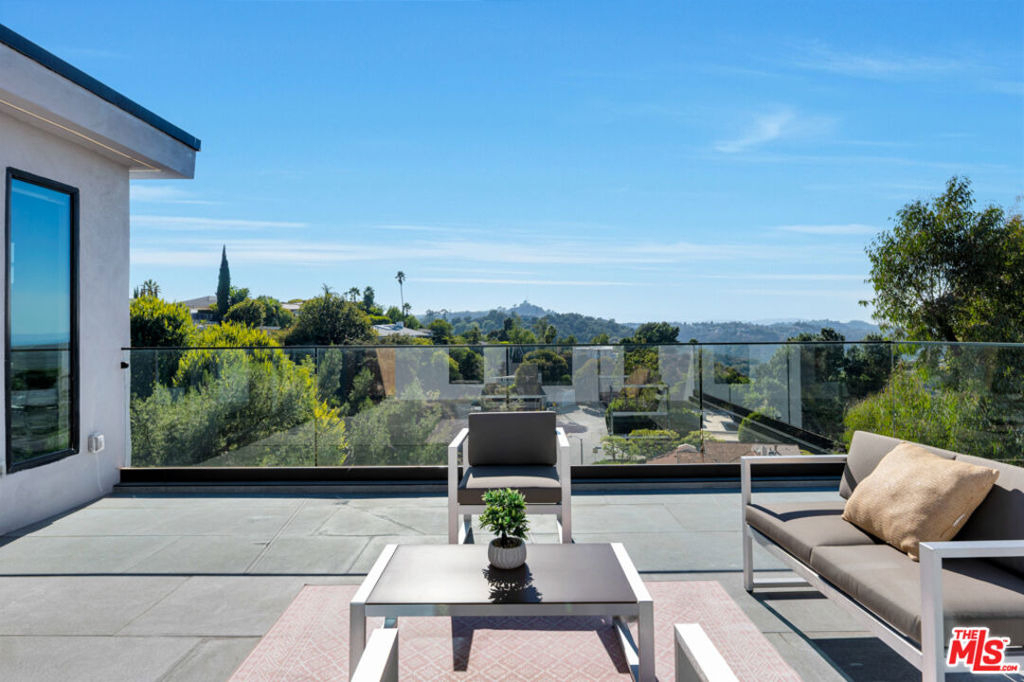 7966 Mulholland Drive - Photo 35