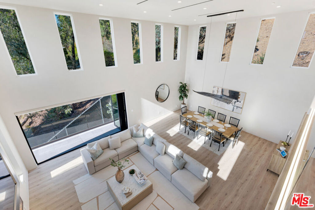 7966 Mulholland Drive - Photo 39
