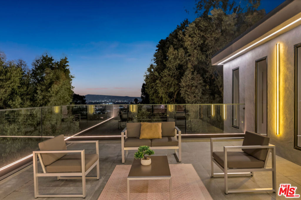 7966 Mulholland Drive - Photo 60