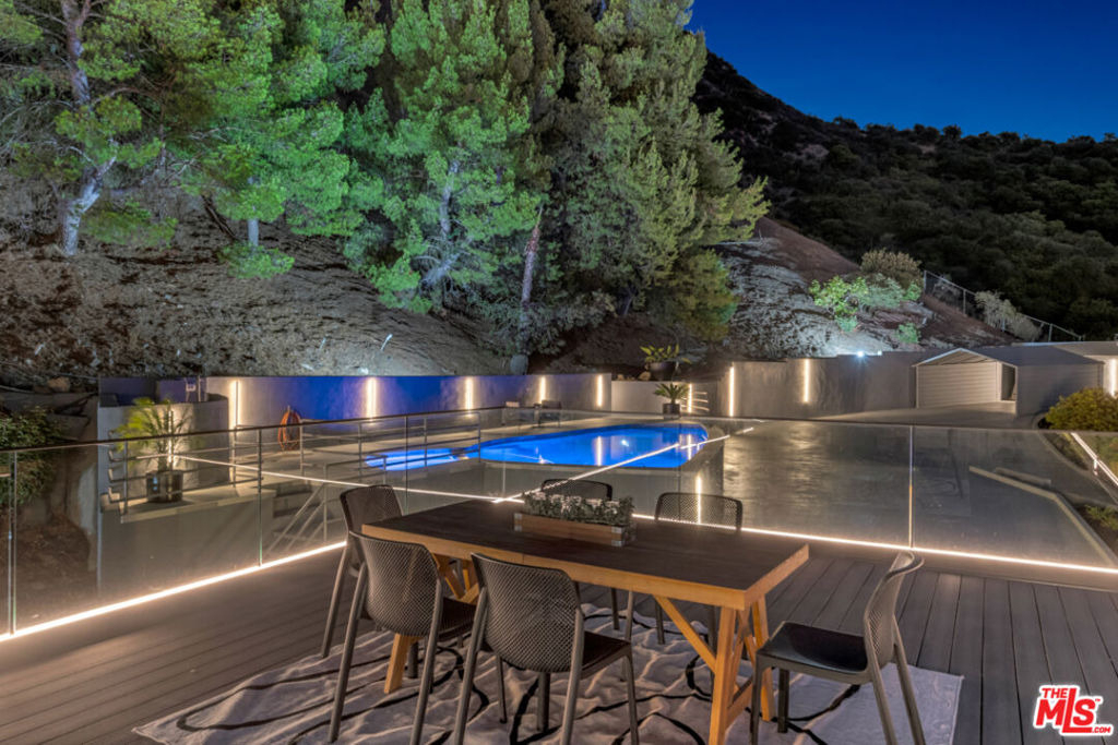 7966 Mulholland Drive - Photo 58