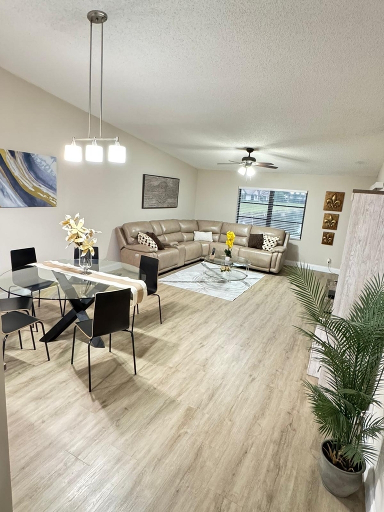 18560 Sunburst Lane - Photo 3