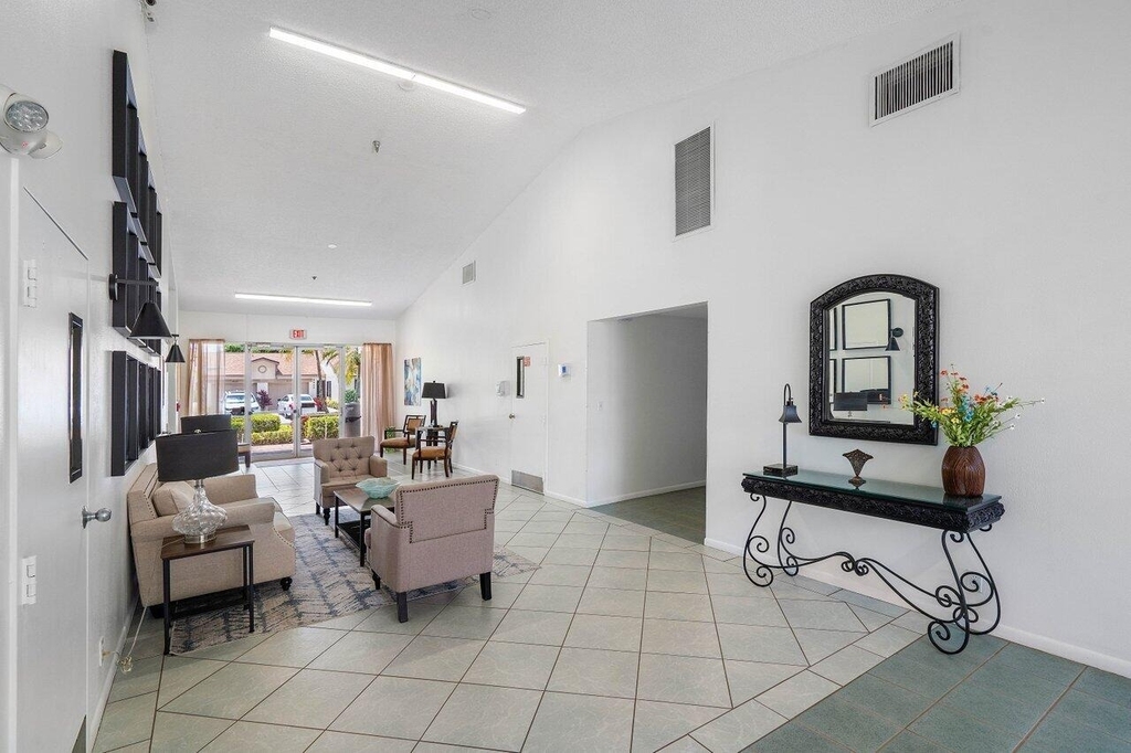18560 Sunburst Lane - Photo 19