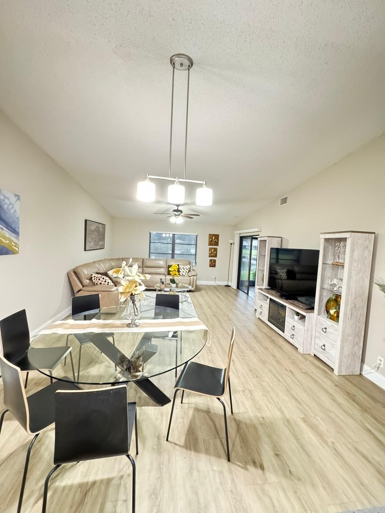 18560 Sunburst Lane - Photo 4