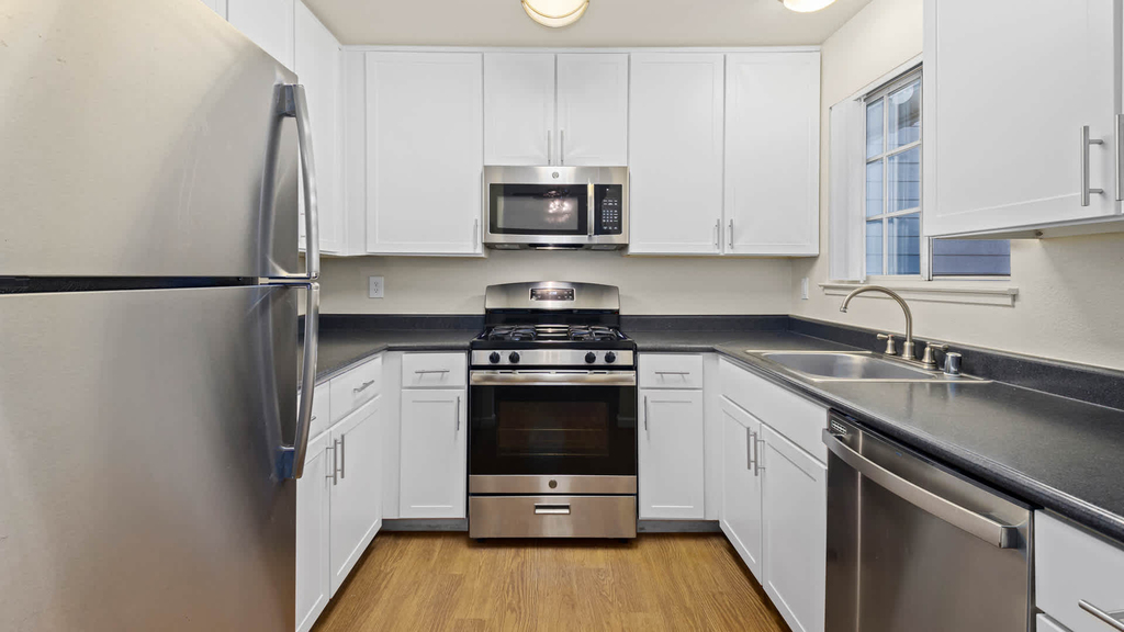 244 Rock Harbor Lane - Photo 8