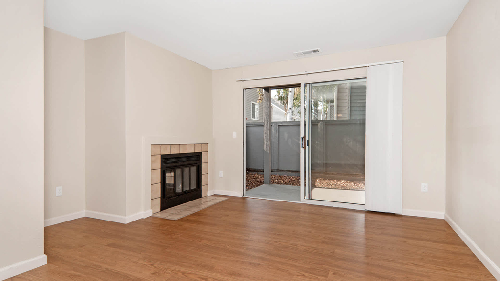 244 Rock Harbor Lane - Photo 15