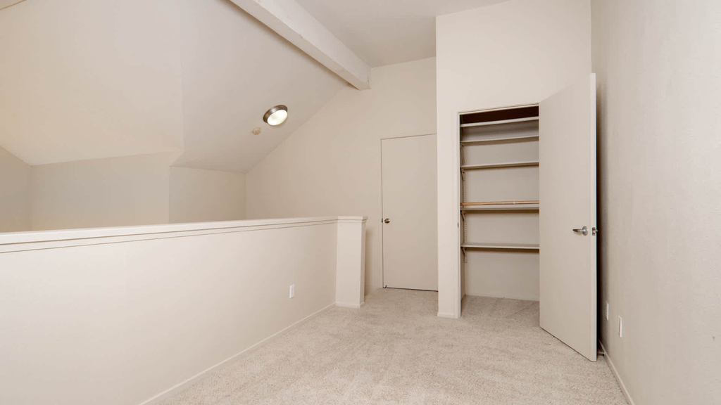 244 Rock Harbor Lane - Photo 27