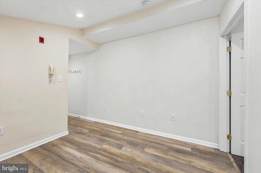 33 S 19th Street - Photo 2