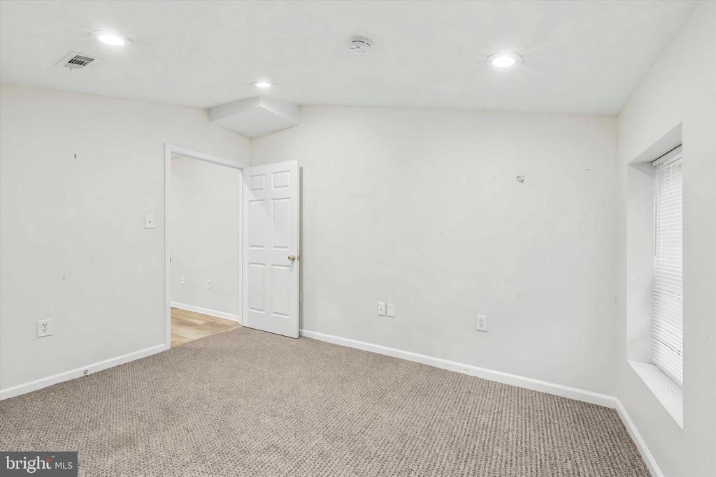 33 S 19th Street - Photo 5