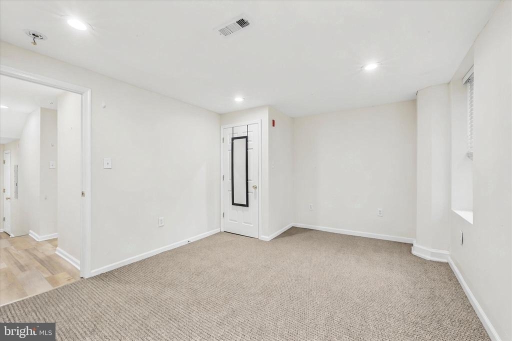 33 S 19th Street - Photo 12
