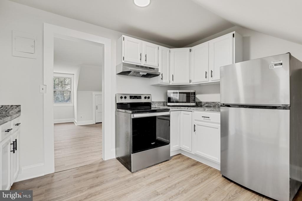 707 N Hickory Avenue - Photo 9
