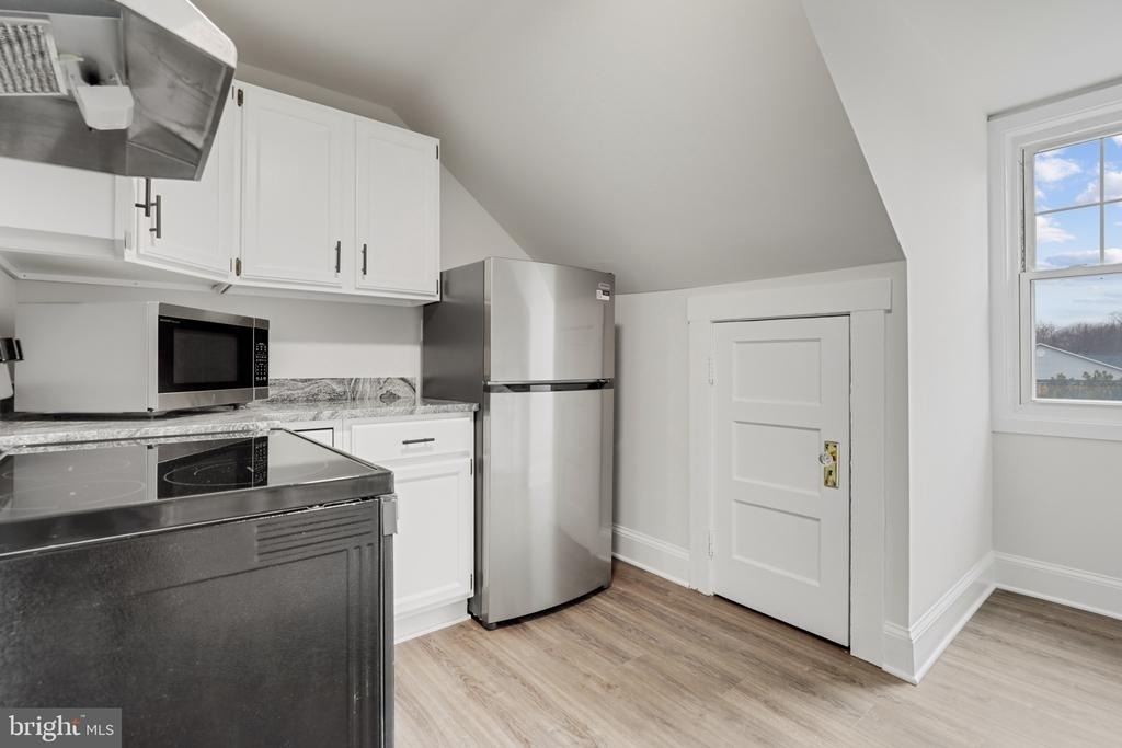 707 N Hickory Avenue - Photo 7