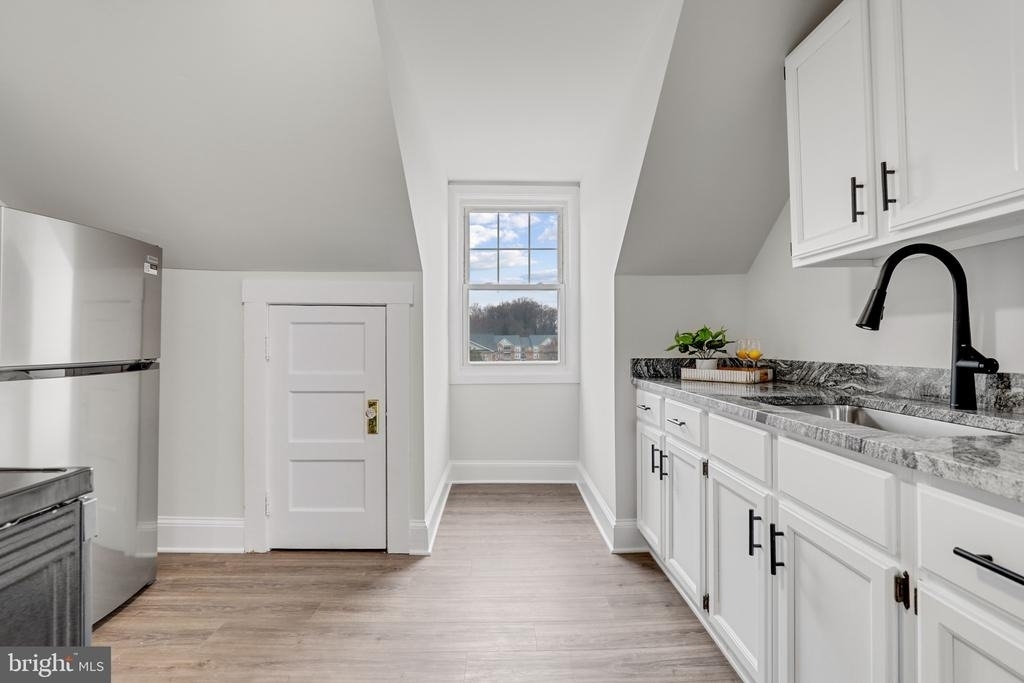 707 N Hickory Avenue - Photo 6