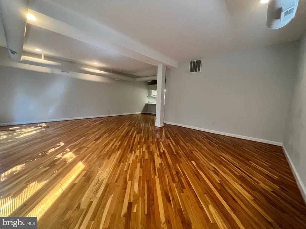 1515 U Street Nw - Photo 2