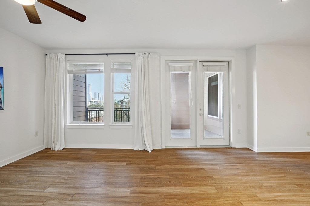 1900 Barton Springs Rd - Photo 6